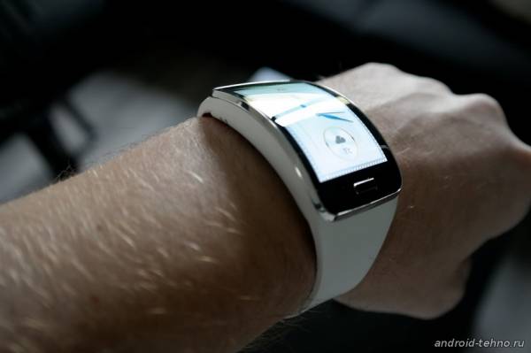 Новые часы от Samsung будут узнавать хозяина по расположению подкожных вен